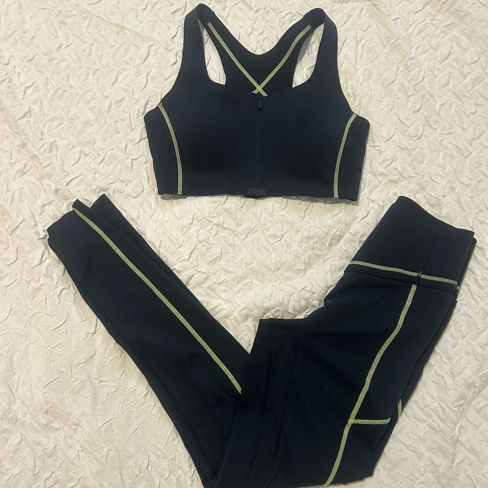 Women's Black and Green Leggings Set